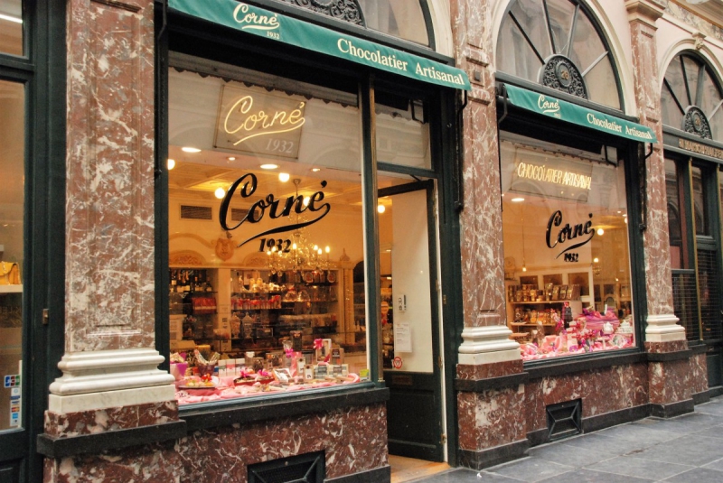 boulangerie-FAYENCE-min_chocolate_chocolaterie_shop_luxury_chic_gallery_brussels_belgium-558146